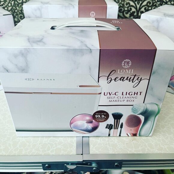 Lomi Beauty UV-C Light Self-Cleaning Makeup Box - NEW - Picture 1 of 2